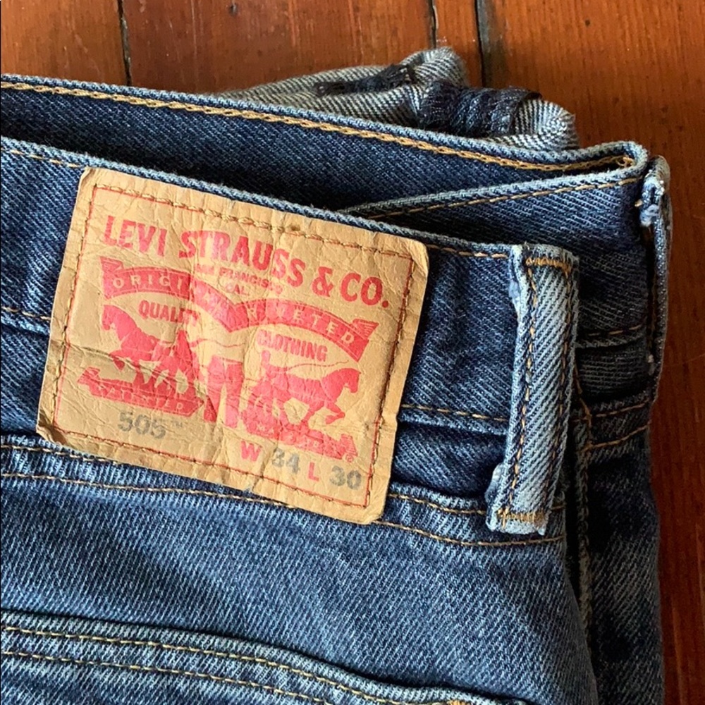 Levi’s vintage 505’s size W34 Blue.